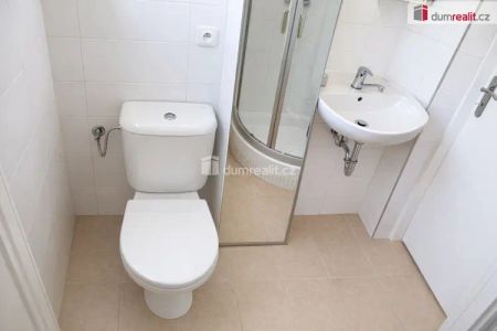 Slunný byt 1+kk 23 m - Fotografie 2