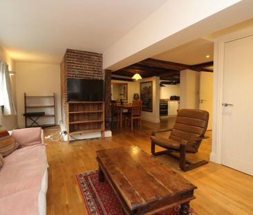2 bedroom cottage to rent - Photo 1