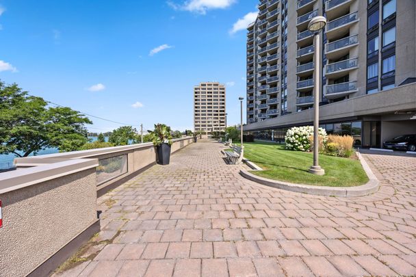 Welcome to Your Fully Furnished, Waterfront Retreat in Downtown Sarnia - Photo 1