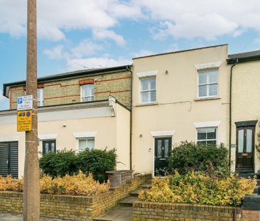 2 bedroom maisonette to rent - Photo 4