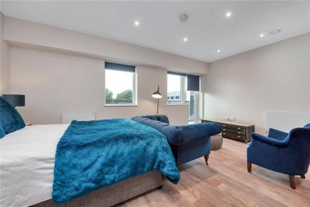 Studio to rent - Photo 2