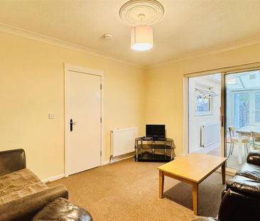 4 bedroom terraced house to rent - Photo 5