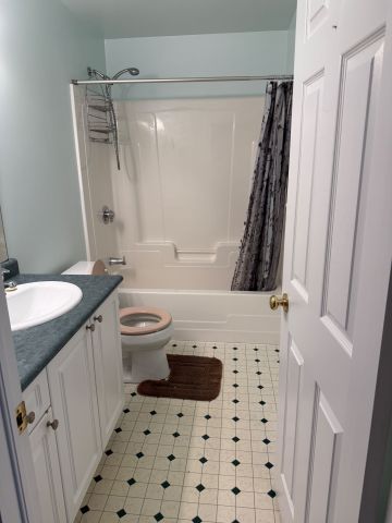 For Lease - 1013 Silverdale Road, Peterborough, Ontario - Photo 4