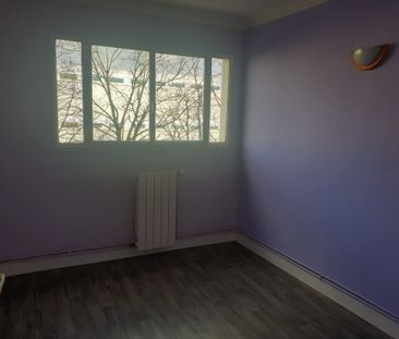 À louer –Appartement lumineux de 3 pièces - Photo 2