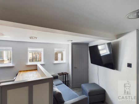 6 bedroom house of multiple occupation to rent - Photo 4
