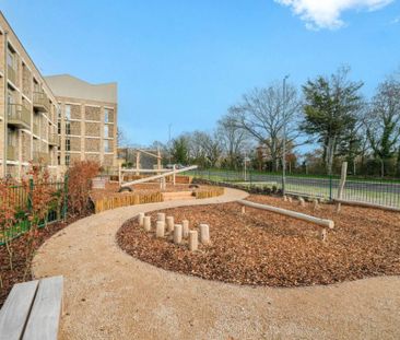 2 bedroom flat to rent - Photo 2