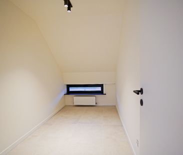 Compleet gerenoveerd appartement te Buggenhout - Photo 1