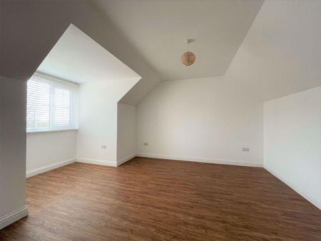 3 bedroom detached house to rent - Photo 3