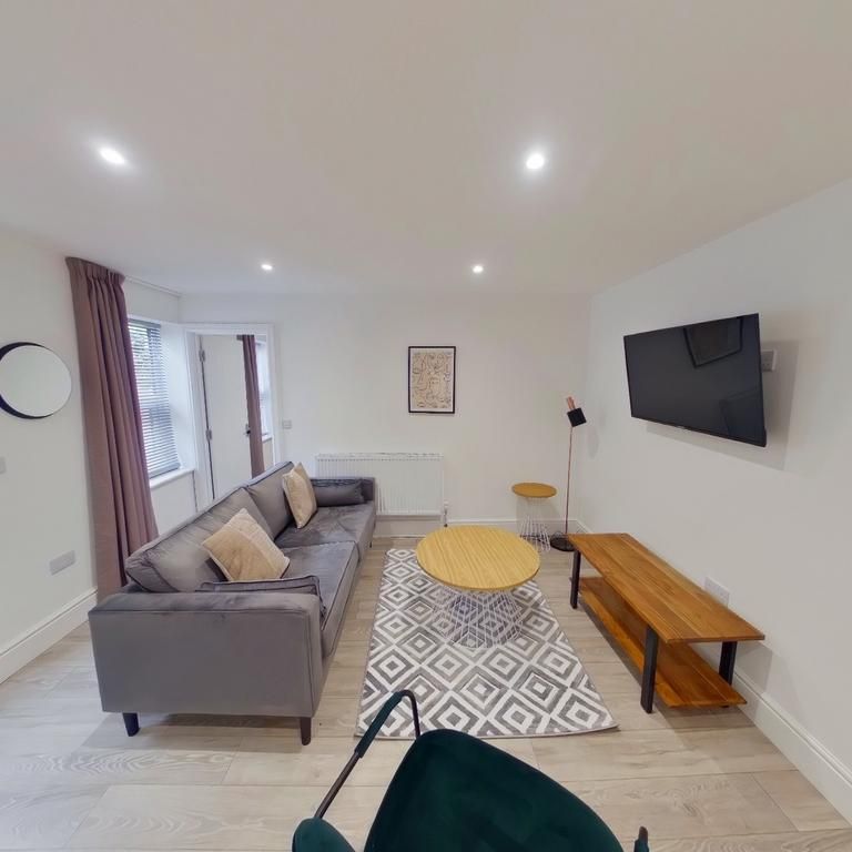 2 bedroom house to rent - Photo 1