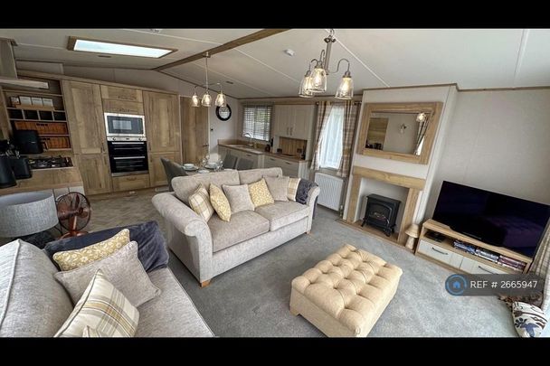 2 bedroom detached house to rent - Photo 1