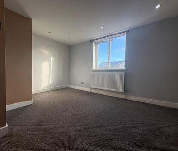 3 bedroom detached house to rent - Photo 2