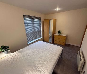 Stretford Road, Hulme, Manchester, M15 - Photo 4