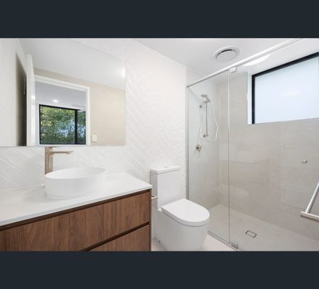 8/22 Norman Ave, Maroochydore, Qld 4558 - Photo 2