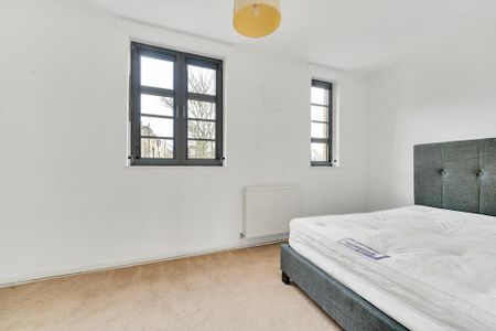 3 bedroom apartment to rent - Photo 4