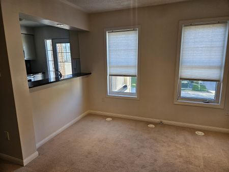 For Lease - 240 SEPTIMUS Heights, Milton, Ontario - Photo 4