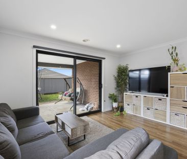 42 Roscommon Avenue, Alfredton - Photo 2