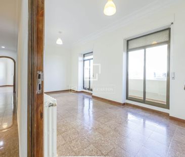 4 Bedroom apartment for rent in Gran Vía, Valencia - Photo 6