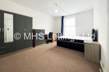 3 Bedroom Mid Terraced House for rent in Royal Park Grove - Photo 5