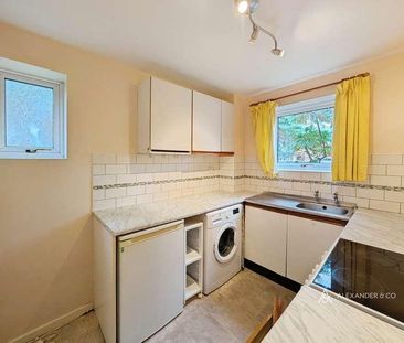 Moor Pond Close, Bicester, OX26 - Photo 3