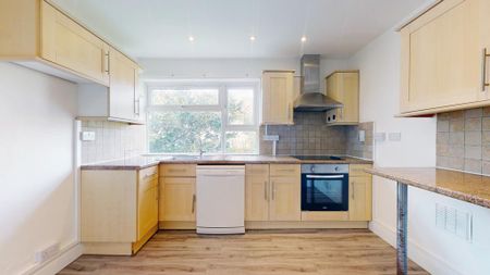 2 bedroom flat to rent - Photo 4