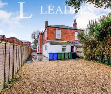 1 bedroom in a house share to rent - Photo 6