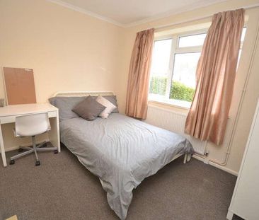 Shelley Avenue, Clifton, NG11 - Photo 3