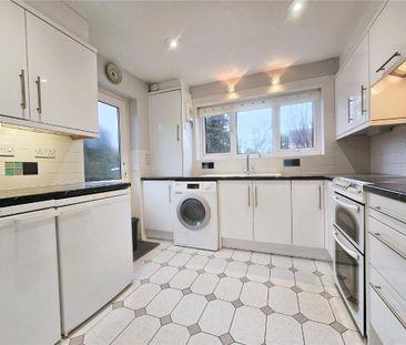 3 bed detached house to rent in Asquith Gardens, Benfleet, SS7 - Photo 5