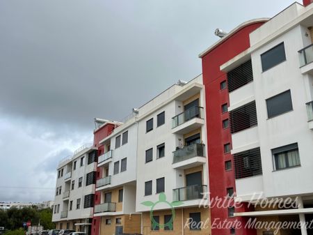 TH2023368 - Three bedroom top floor apartment - Photo 2