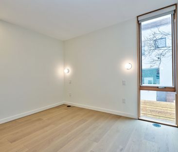 For Lease - 37 Margueretta Street Unit# Laneway, Toronto, Ontario - Photo 3