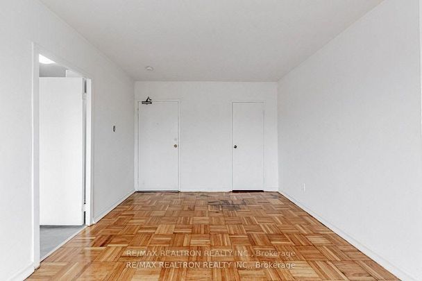 For Lease - 2515 Eglinton Avenue Unit# 310, Toronto, Ontario - Photo 1