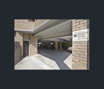 STYLISH 2 BEDROOM UNIT - WALKING DISTANCE TO CITY - Photo 6