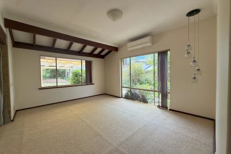 “Lovely family home” - Photo 5