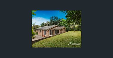 2 LIVINGROOMS 3 BEDROOMS 2 BATHROOMS DOUBLE GARAGE - Photo 5