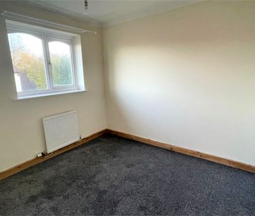 Bilberry Grove, Taunton - Photo 3