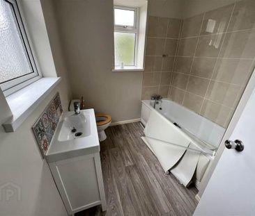 93 South Street, Newtowards, Newtownards, BT23 4JU - Photo 6