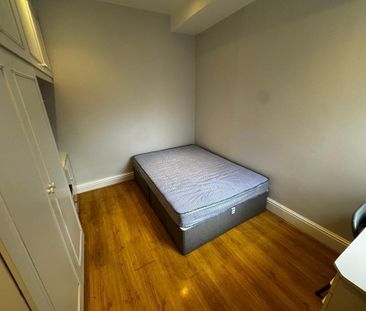 4 bedroom terraced house to rent - Photo 1