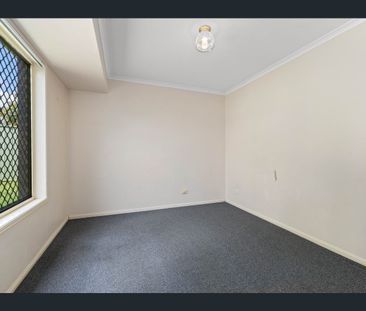 14 Kinross Street, Strathpine, Qld 4500 - Photo 5