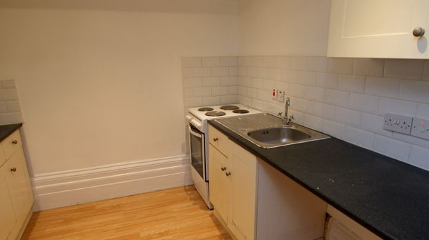 Flat 3, 3 Queens Parade, CHELTENHAM GL503BB - Photo 1