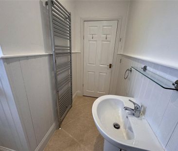 2 bedroom semi-detached house to rent - Photo 5