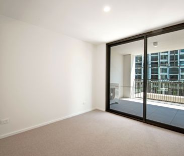 Stylish 2 Bedroom Apartment in Dickson Centre - Photo 5