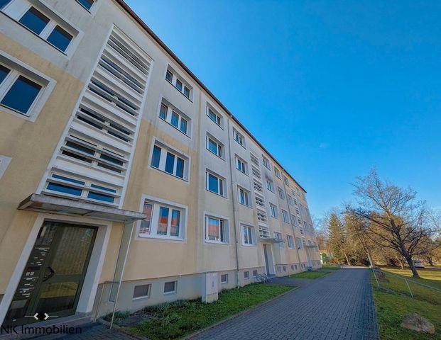 ++ Ihre tolle, neue 3-Raum Wohnung mit Balkon - in schöner, beschaulicher Wohngegend ++ - Photo 1