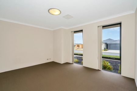 17 Harvey Crescent, - Photo 5