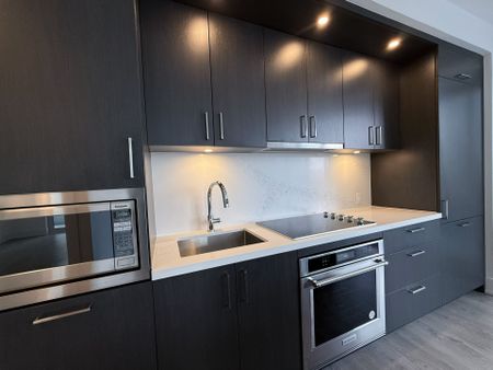 For Lease - 10 Inn On The Park Drive Unit# 604, Toronto, Ontario - Photo 5