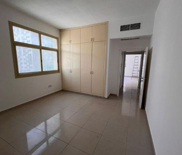 Balcony with storage, built-in wardrobes, and a pa - Photo 6