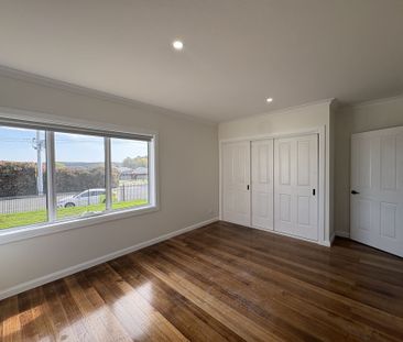 Feel at home, Living Here - Photo 3