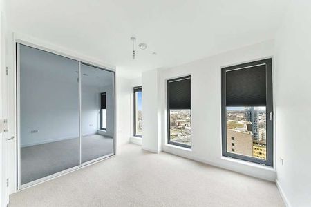 Superbly presented 3 double bedroom apartment to rent in Stratford. - Photo 4