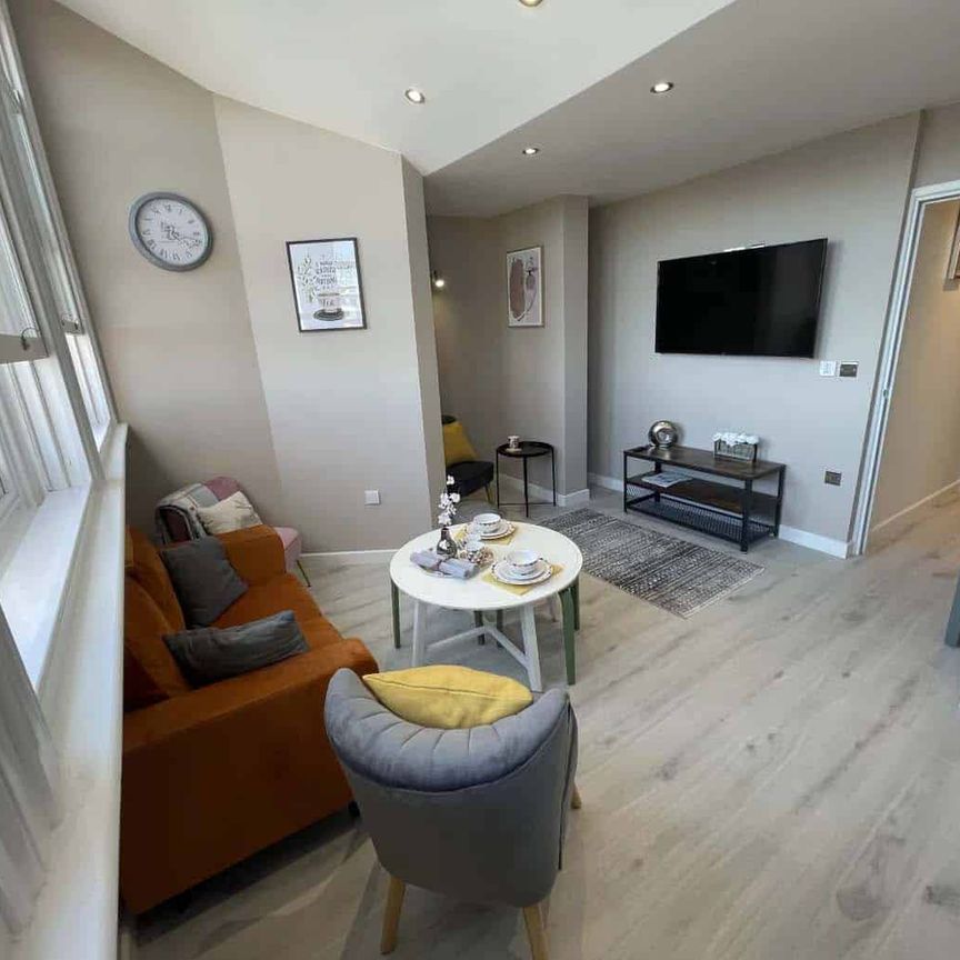 Ensuite Room - Photo 1