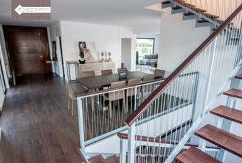 MODERN DETACHED LUXURY VILLA AVAILABLE FOR SHORT TERM RENTAL