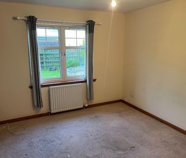 3 bedroom bungalow to rent - Photo 3