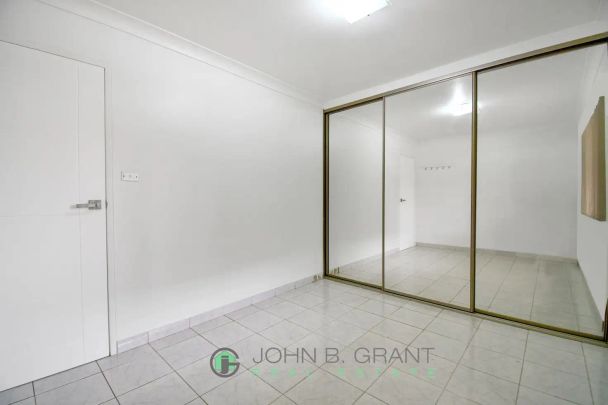 “SPACIOUS FIRST FLOOR APARTMENT!” - Photo 1